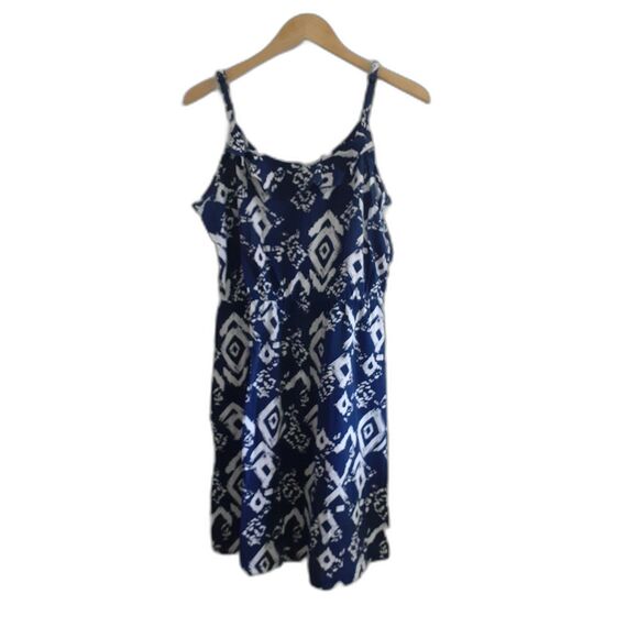 Faded Glory Navy White Geometric Print Sundress Size Medium - Picture 2 of 11